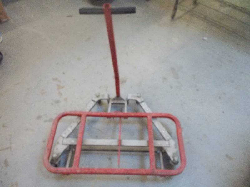 Mighty King Desk Lift