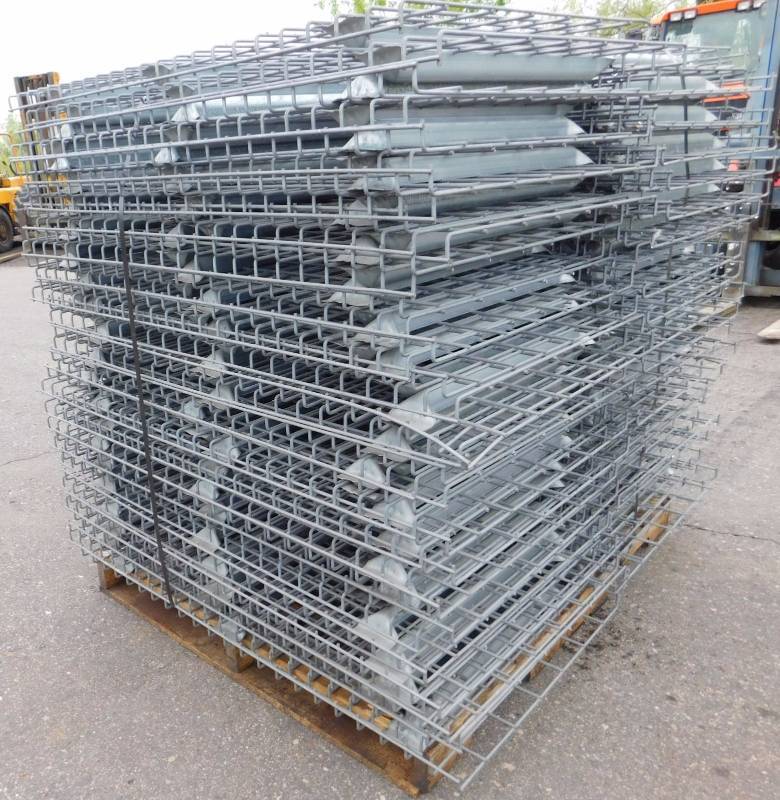 25 12 x 44 Wire Decking