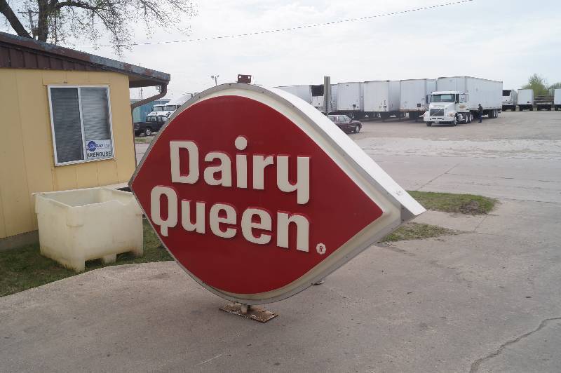 Dairy Queen Sign