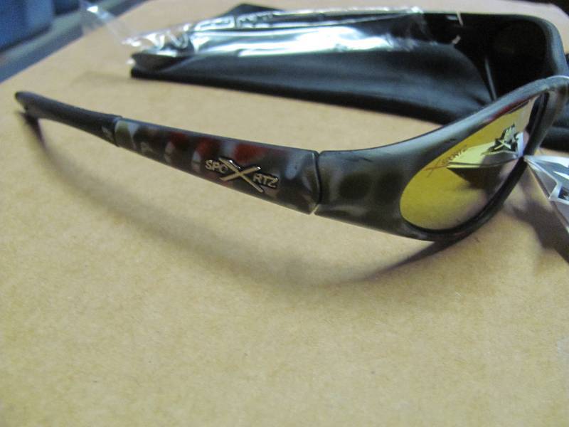 lot 35 image: NEW Sunglasses