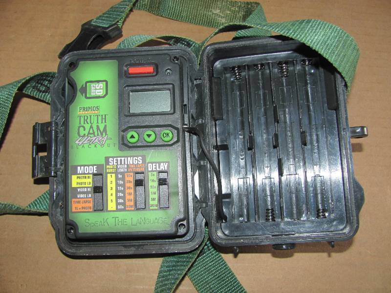 lot 40 image: Game Cameras