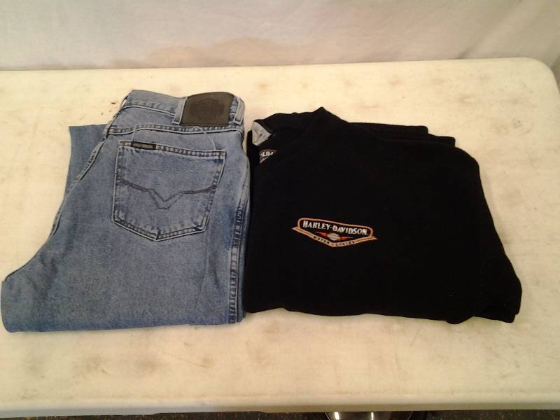 Ladies Classic Harley Jeans Size 16 & Fleece Sweatshirt Size XL