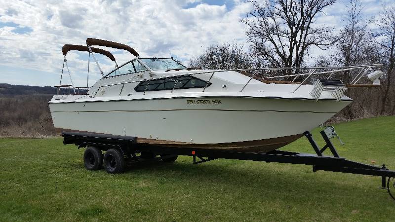 Chaparral 27ft. Cabin Cruiser | No Reserve Auction ...