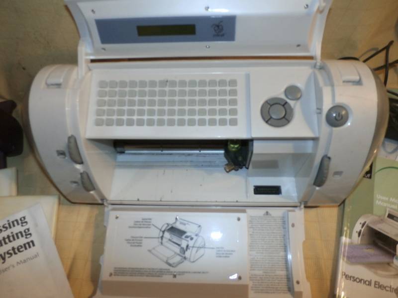 cricket machine