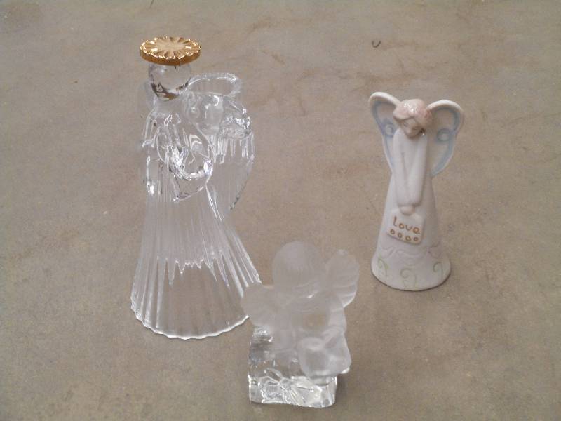 lot 43 image: Lot Of (3) Angel Figurines ...