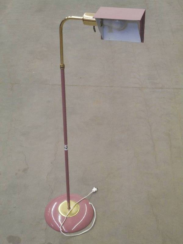 lot 62 image: ToddlersGirls Pink Floor Lamp ...
