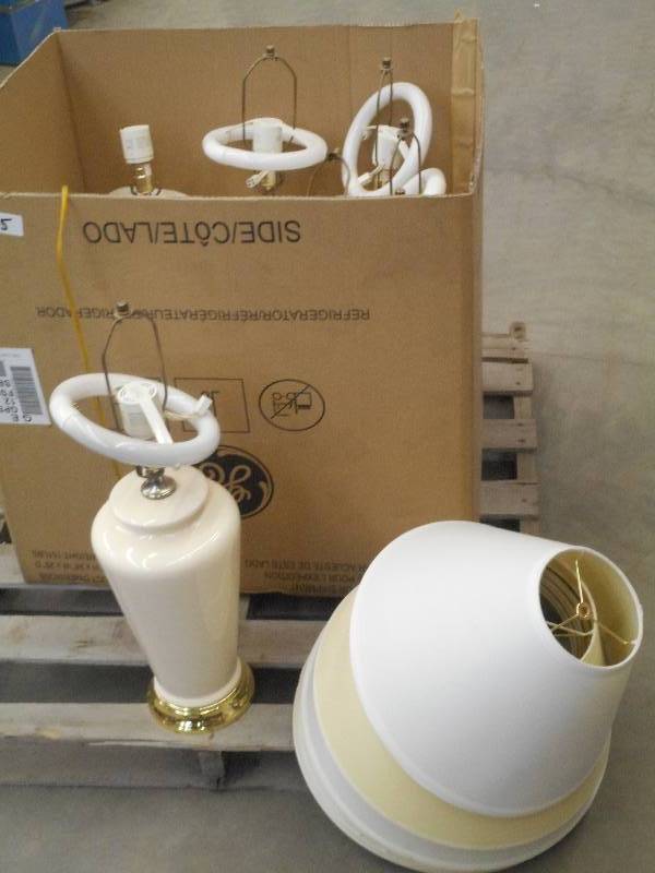 lot 65 image: Box Of Approx (6) Table Lamps With ...