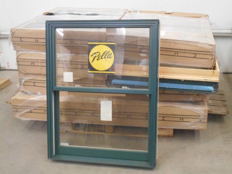 lot 66 image: Lot Of (7) New Matching Pella Windo...