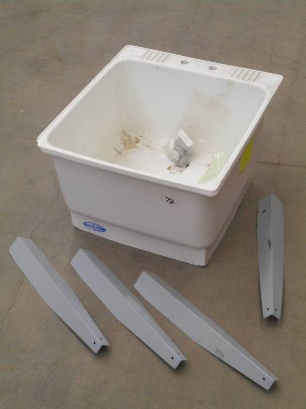 lot 72 image: UtiliTub Commercial Shop Sink With ...