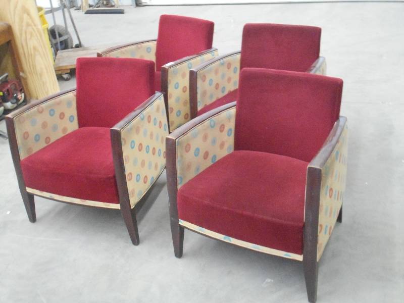 lot 111 image: (4) Matching Vintage Cushioned Arm ...