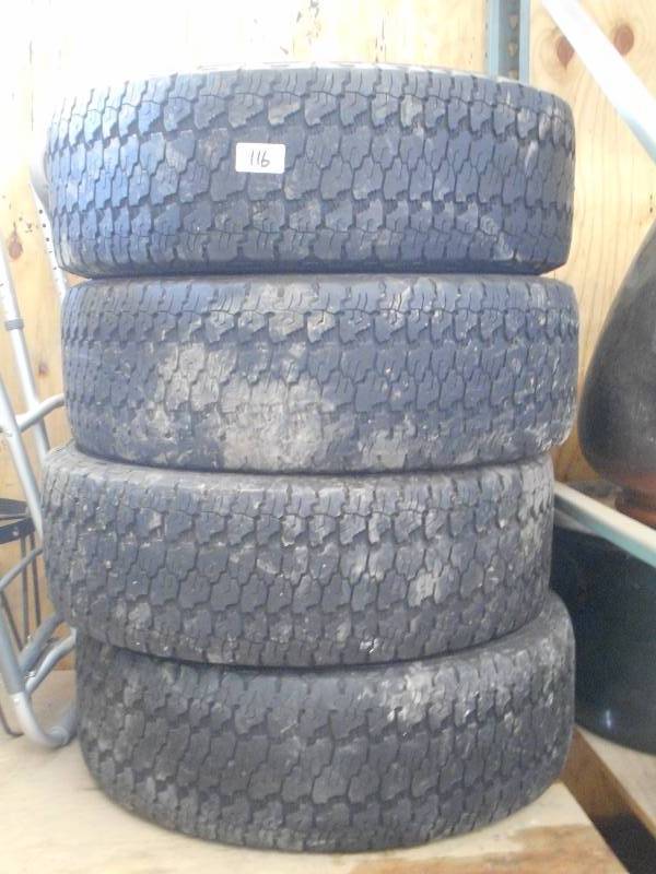 lot 116 image: (4) Goodyear Wrangler LT2657516 T...