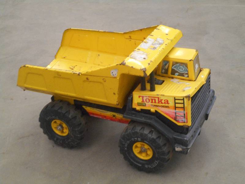 lot 118 image: Vintage Tonka Dump Truck ...
