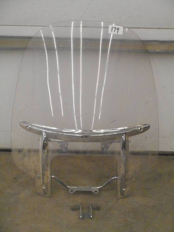 lot 179 image: UTX 1800 Windshield & Mount Kit ...