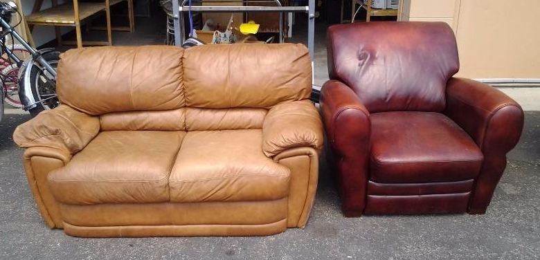 lot 8 image: Brown Leather Recliner & Tan Leather Love Seat 60 Inches