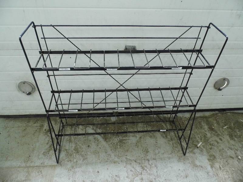 lot 12 image: Battery Rack