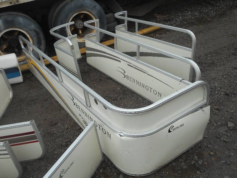 Lot Of Aluminum Pontoon Boat Side R... LE May Consignments 6 KBID