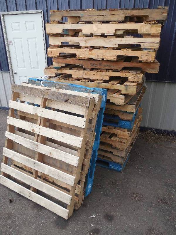 (10) WOOD PALLETS