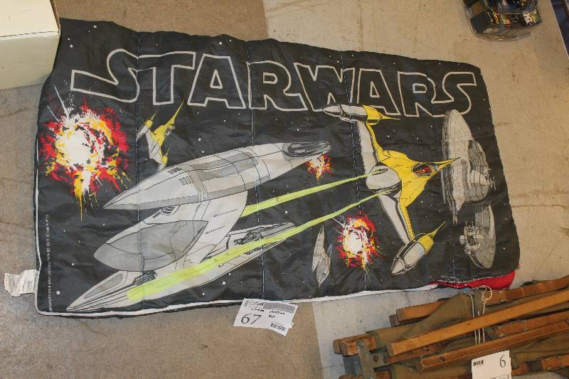 lot 67 image: Vintage Star Wars Sleeping Bag