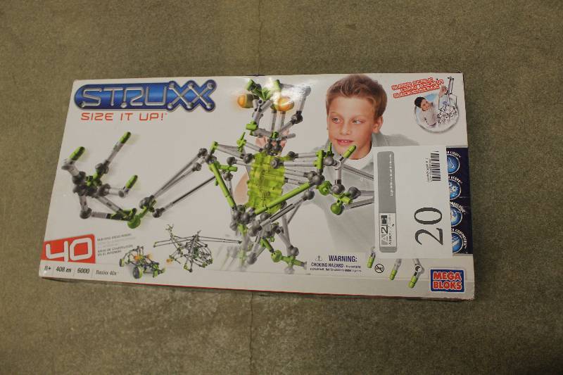 lot 20 image: Struxx Mega Bloks Basixx 40x