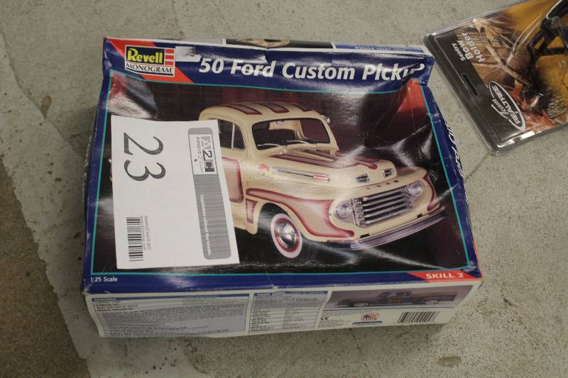 lot 23 image: Revell 125 50 Ford Custom Pickup Model