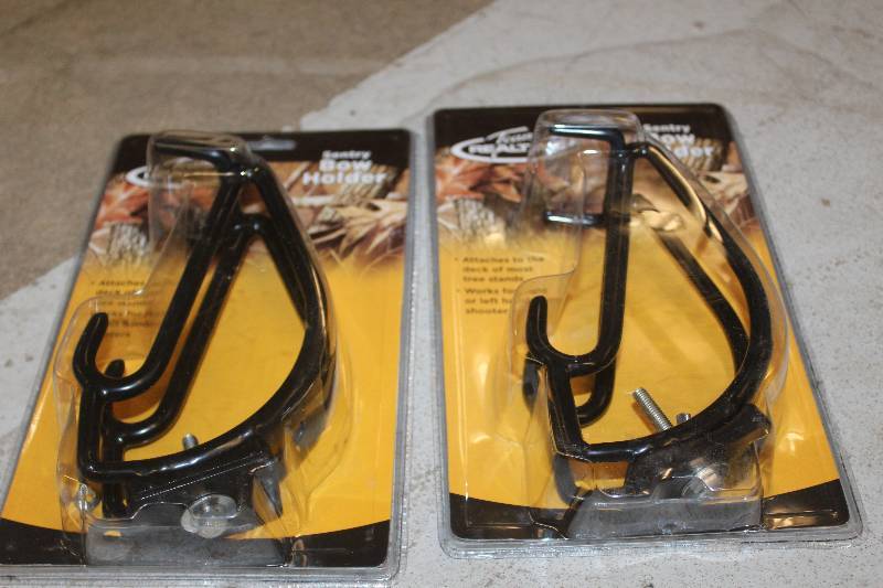 lot 52 image: Lot of (2) Sentry Bow Holders