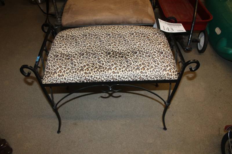 lot 143 image: Padded Wrought Iron Settee