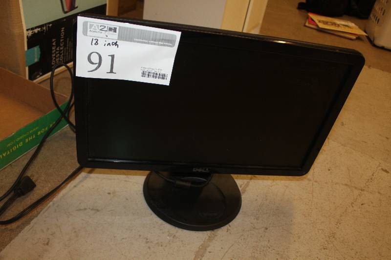 lot 91 image: Dell 18 LCD Monitor