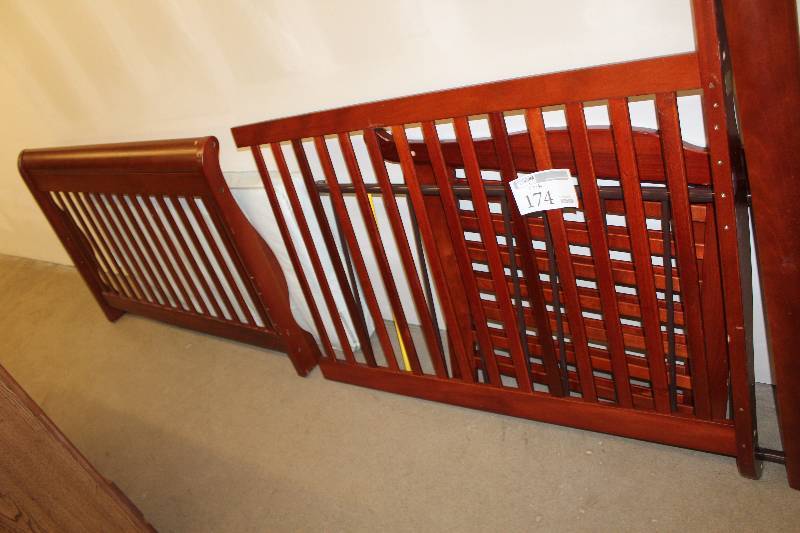 lot 174 image: Crib Unassembled