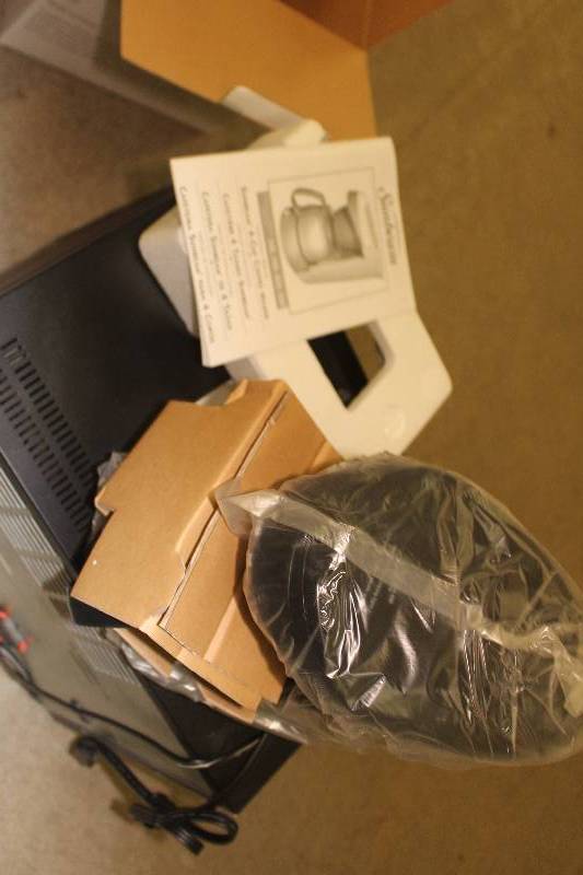 lot 219 image: Sunbeam 4-Cup Coffee Maker