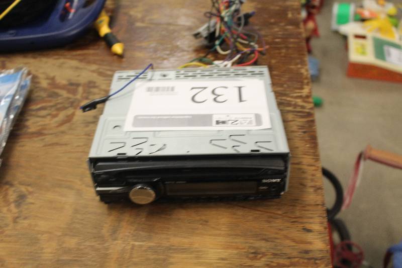 lot 132 image: Sony AMFM Compact Disc Player Car Stereo