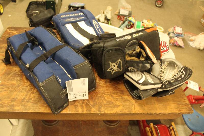 lot 41 image: Lot of (5) Youth Hockey Goalie Equipment