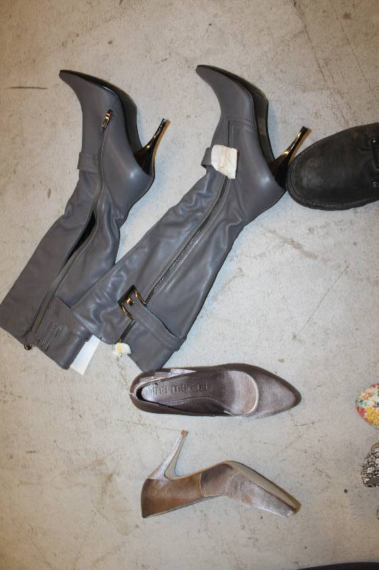 lot 193 image: Lot of (2) Womens Footwear Including 1) Knee High Boots AND 1) Nina Morena Shoes
