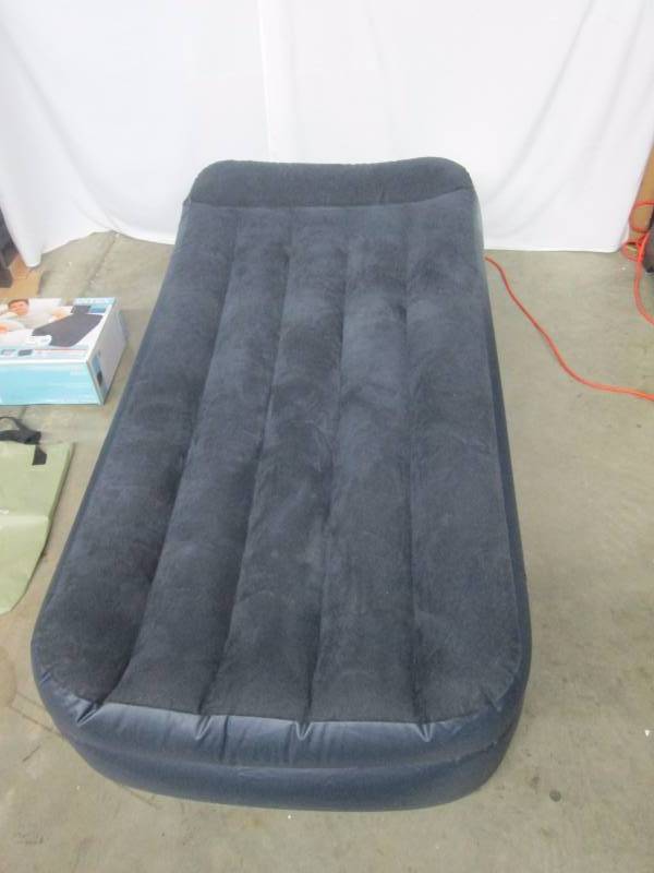 Intex Pillow-Rest Twin Airbed
