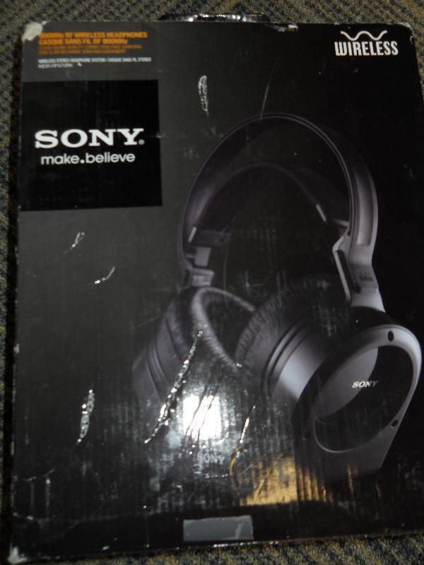lot 10 image: SONY Wireless Headphones  MDR-RF970RK  Looks New  Untested