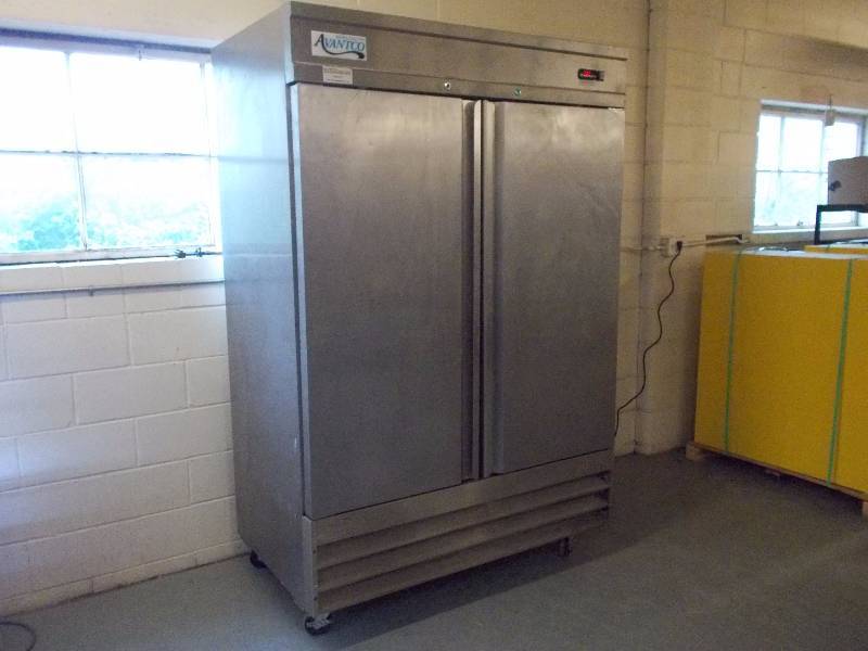 lot 301 image: Commercial Refrigerator