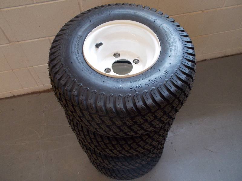 lot 318 image: Turf Tires