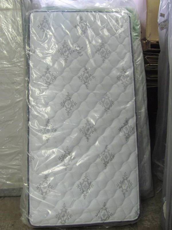 Serta Perfect Sleeper Lake Winds Twin Firm Mattress & Box Spring Set