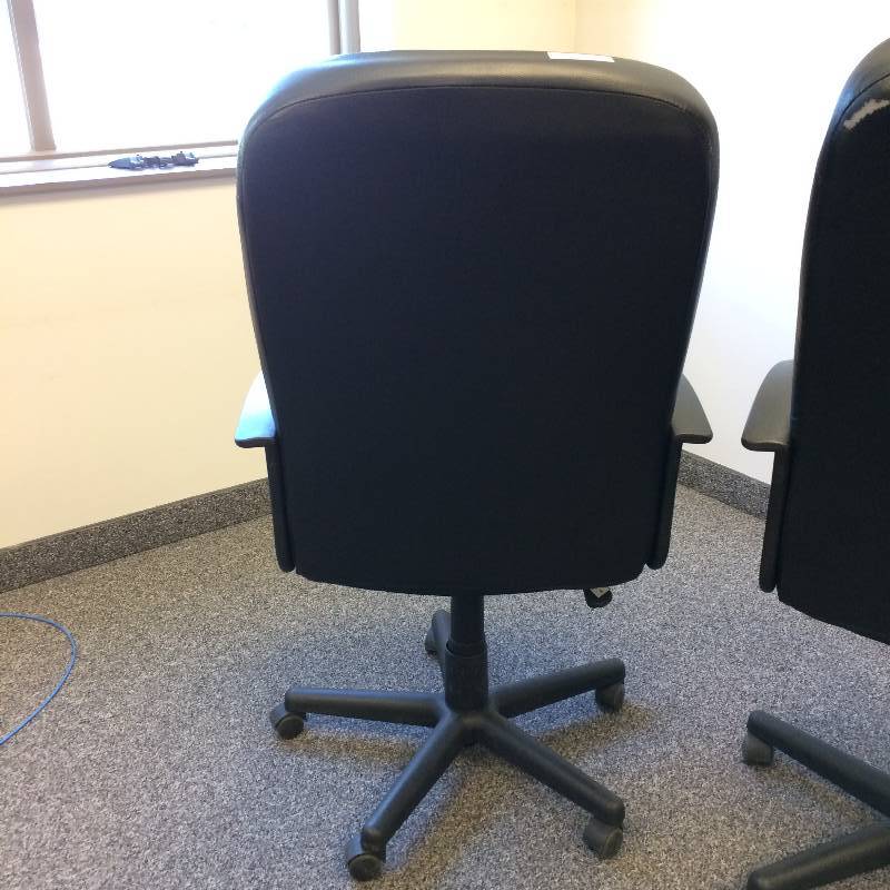 lot 4 image: Executive Black High Back Swivel Conference Room Chair - Nice Condition Height adjustable for a comfortable sitting posture Adjustable tilt tension- increase or decrease the resistance to suit your movements and weight