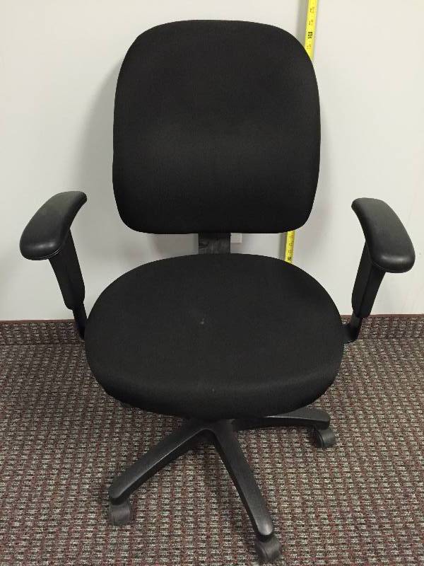 lot 65 image: Eurotech Black Fabric Adjustible Swivel Office Chair - Nice Condition
