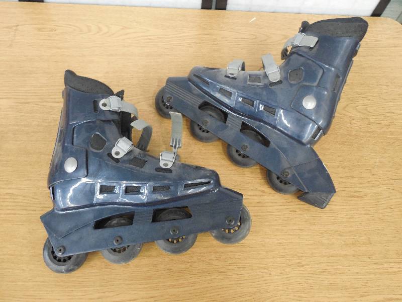 ROLLER BLADES - SIZE 7