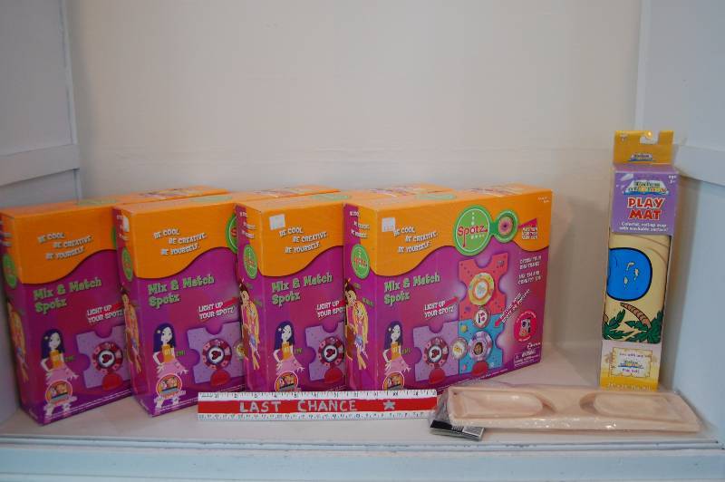 lot 46 image: Assorted Lot