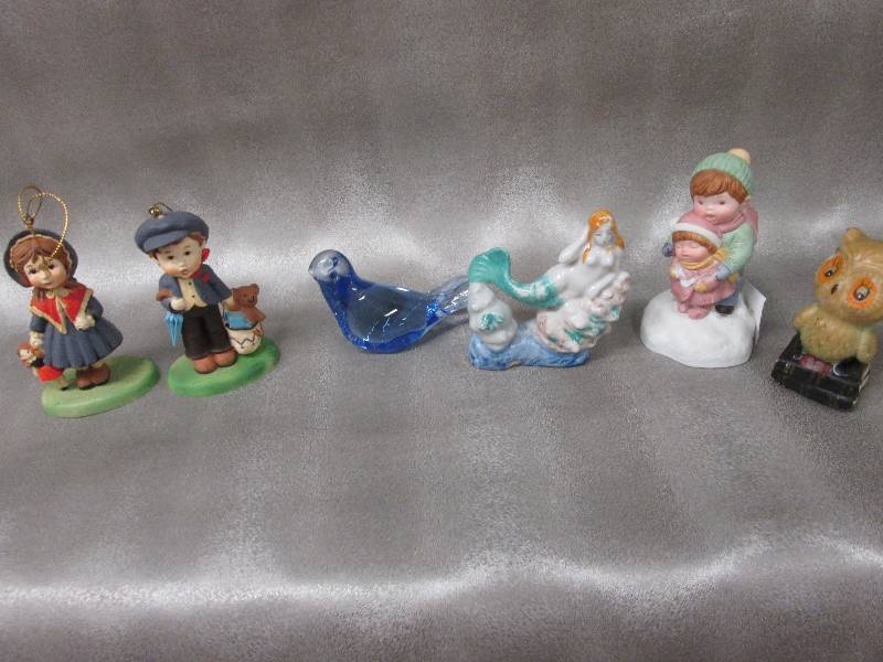 Lot of 6 figurines...