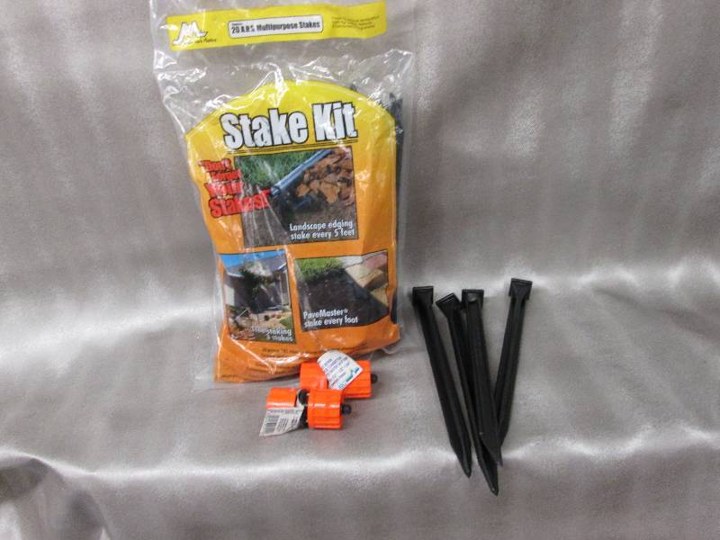 Stake Kit plus 4 extra stakes, 2 Qu...