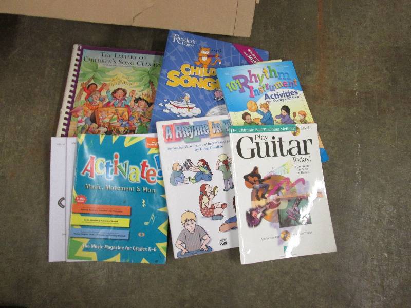 Box of childrens music books, grea...