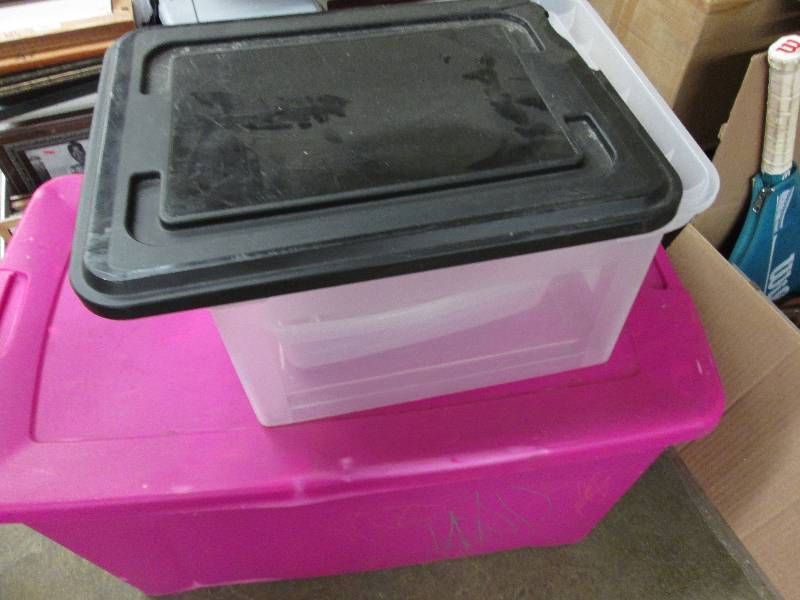 Small tote with lid (cracked)...