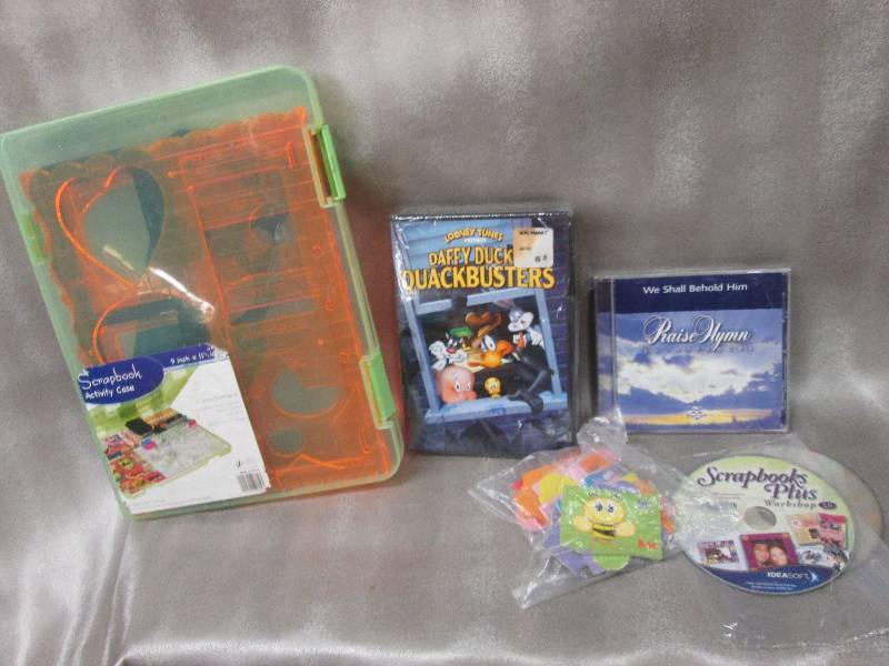 Daffy Duck DVD, Scrapbooking case &...
