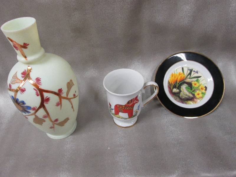 Oriental vase, Collector plate, Chi...