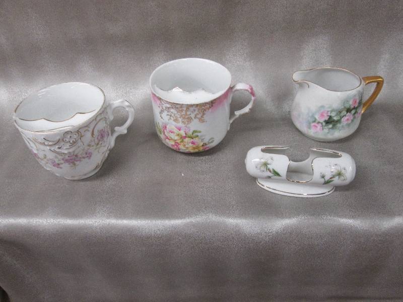 Lot of 4 china items, 2 shaving mug...