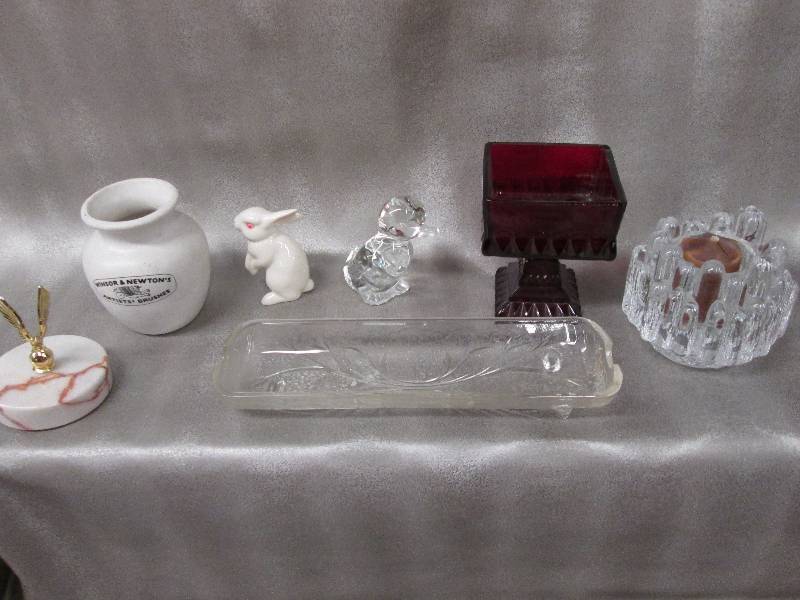 Mixed lot red candy dish, glass ca...