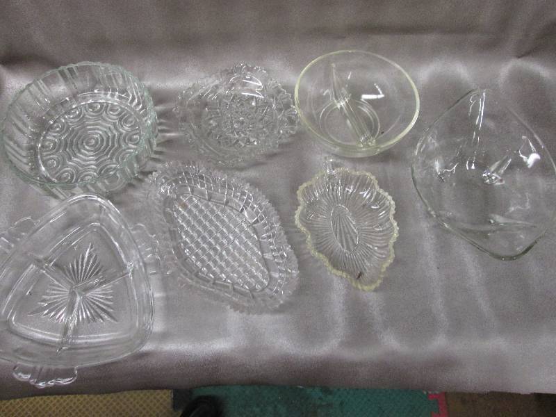 Lot of 7 glasscutglass bowls and s...